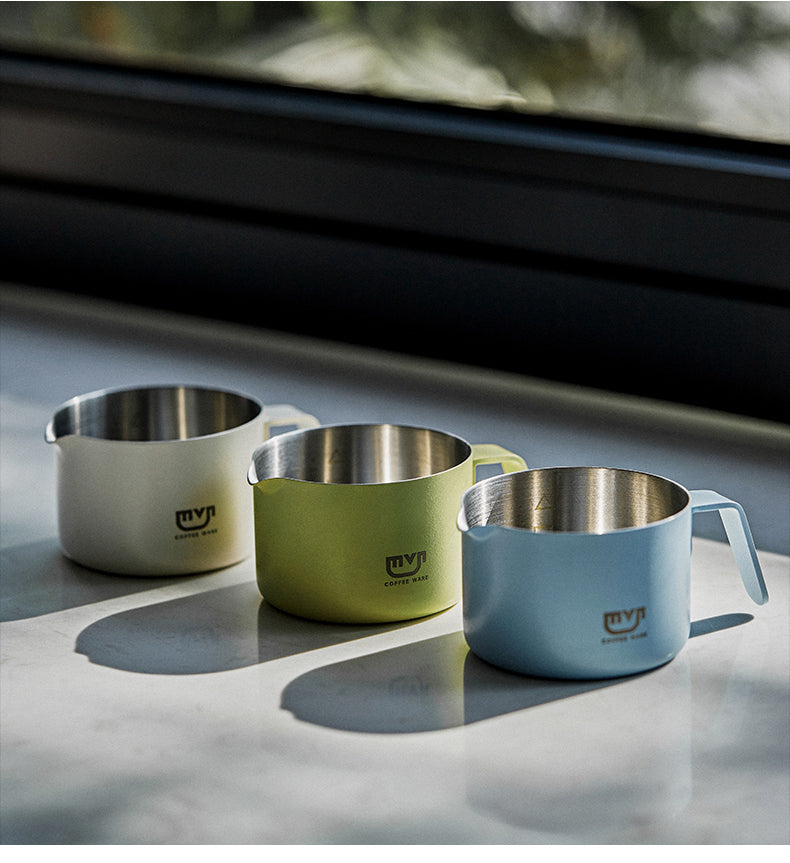 Muvna Measuring SS Shot Cup- choose color