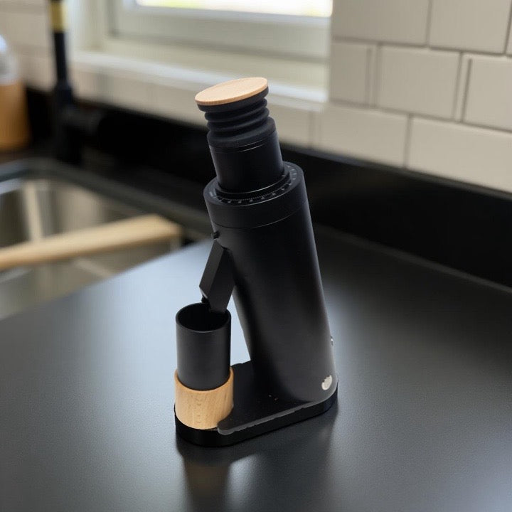 DC63 coffee grinder