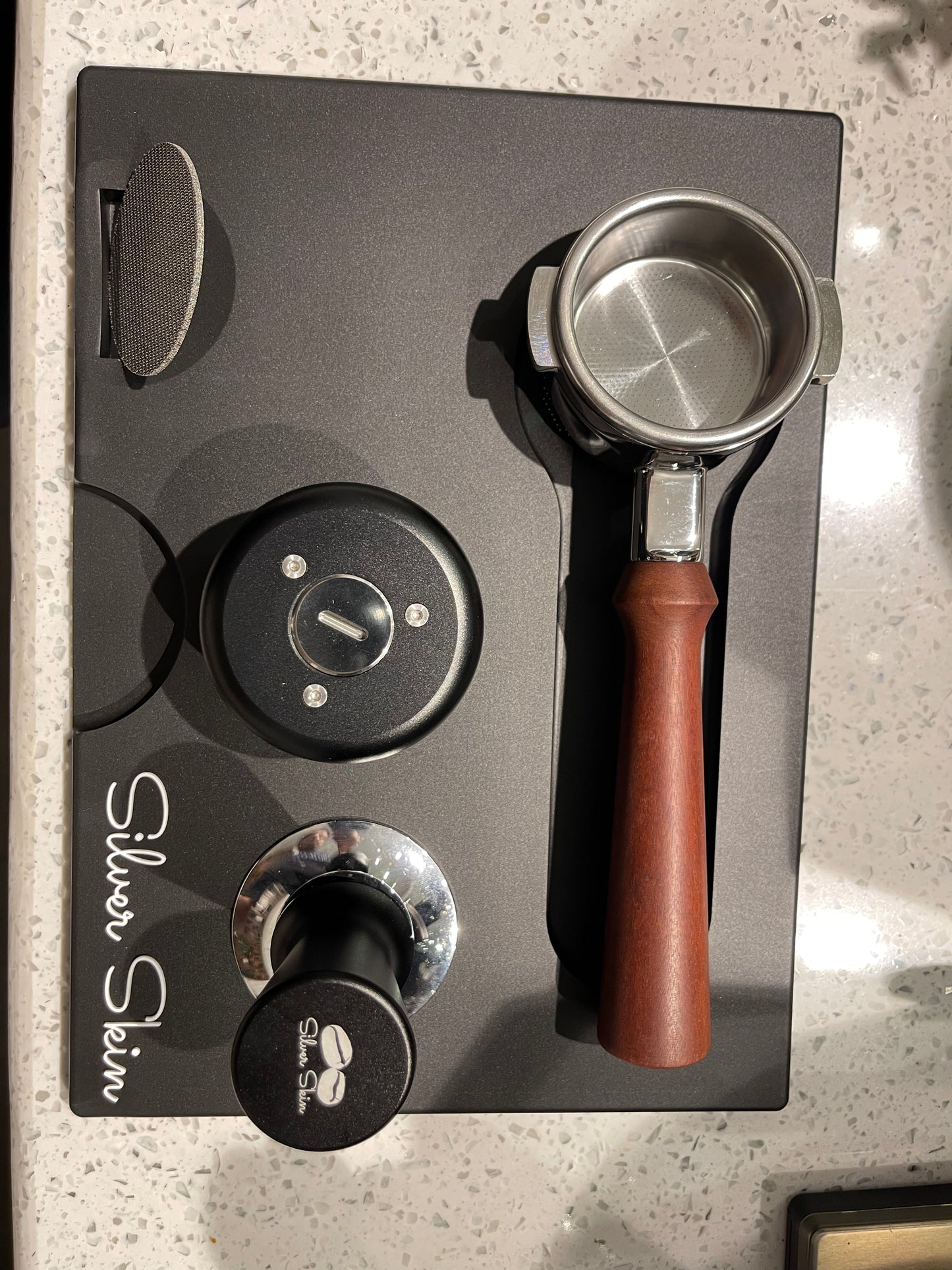 Tamper mat station